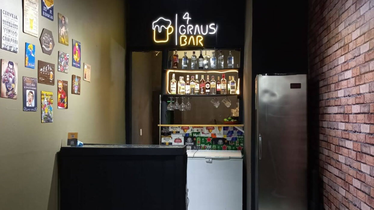 4 graus bar Búzios